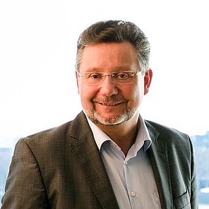 Prof. Dr. Detlef Fetchenhauer Prof. Dr. Detlef Fetchenhauer